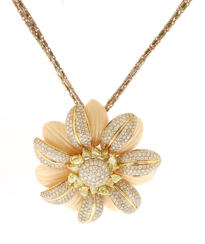 18kt Rose Gold Diamond Flower Pendant