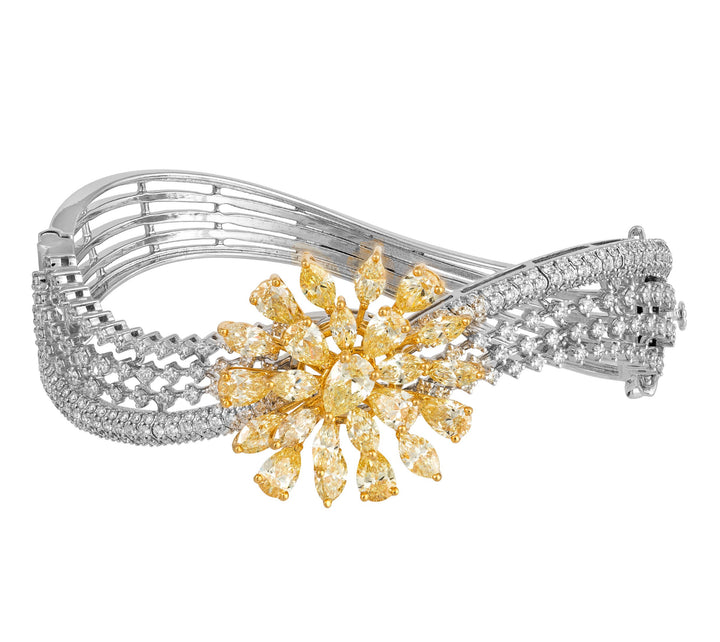 18kt White Gold Diamond Bangle