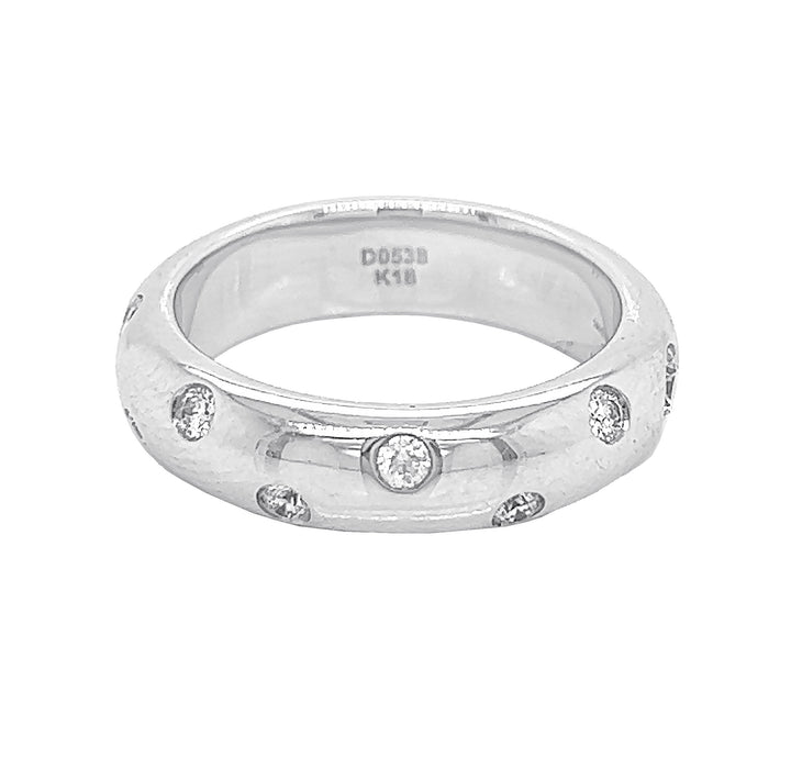 18kt White Gold Diamond Band