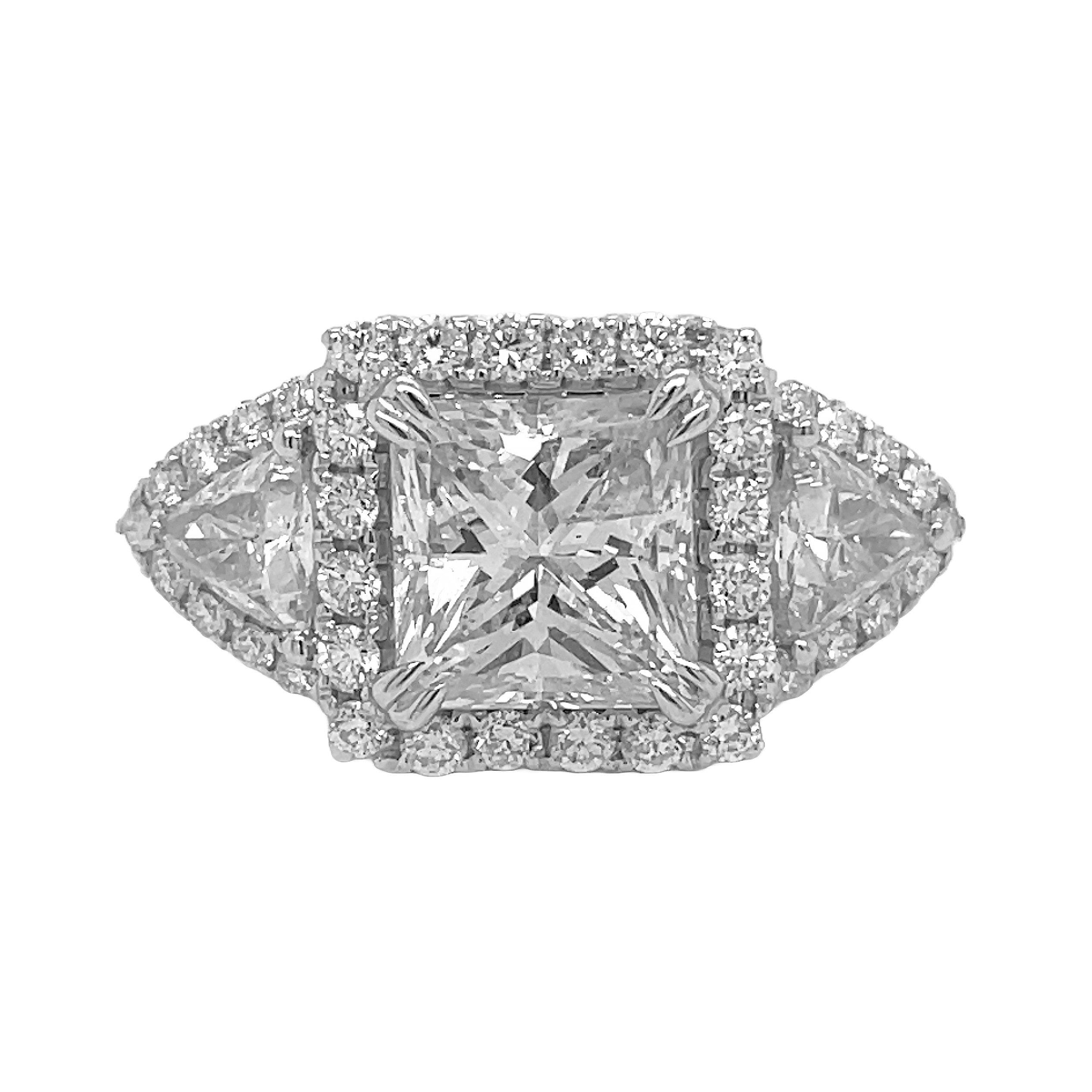 18kt White Gold Diamond Ring