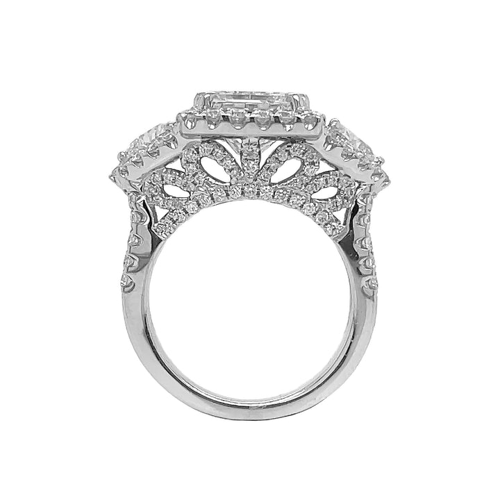 18kt White Gold Diamond Ring