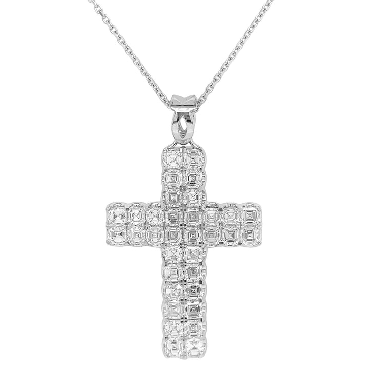18kt White Gold Diamond Pendant
