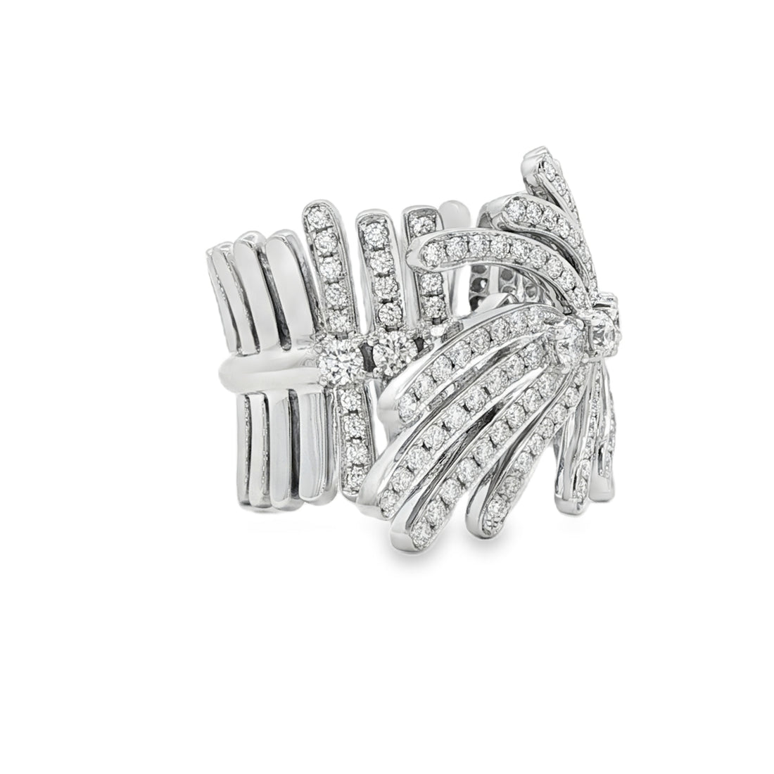 18kt White Gold Diamond Ring
