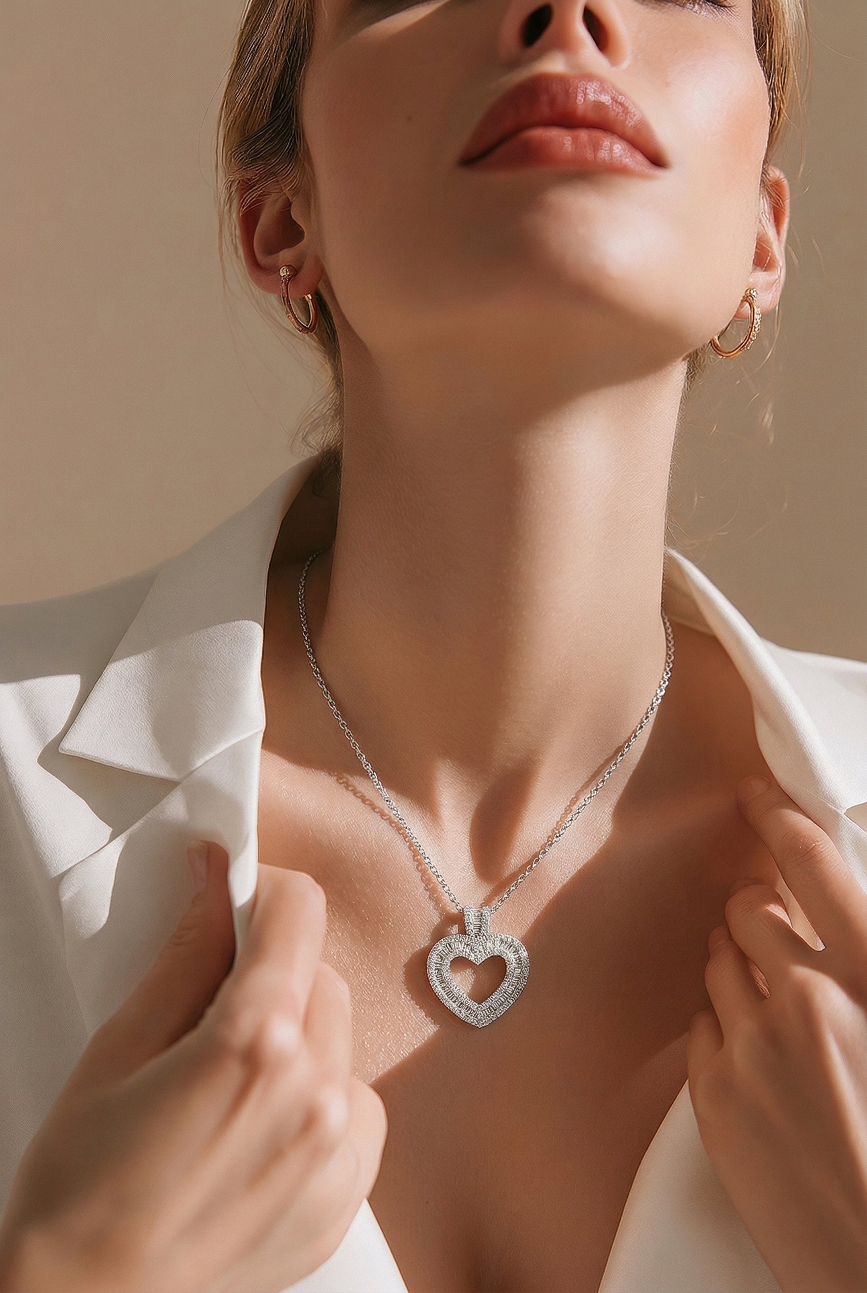 18kt White Gold Diamond Heart Pendant