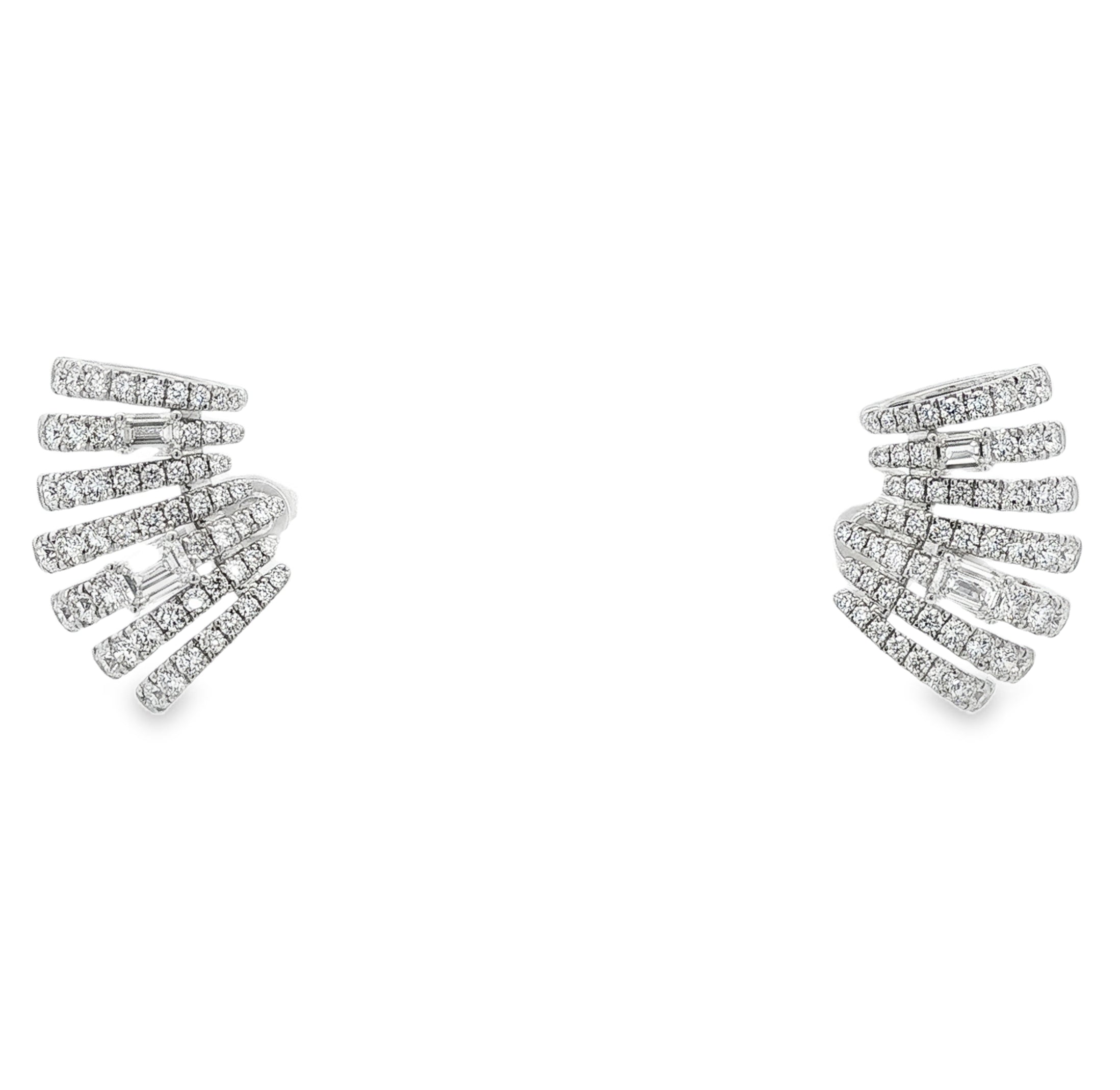 18kt White Gold Diamond Earrings