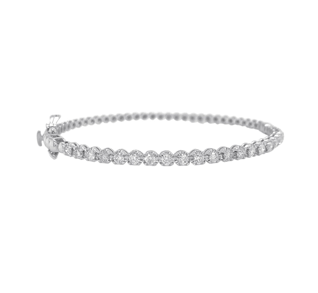 18kt White Gold Diamond Bangle