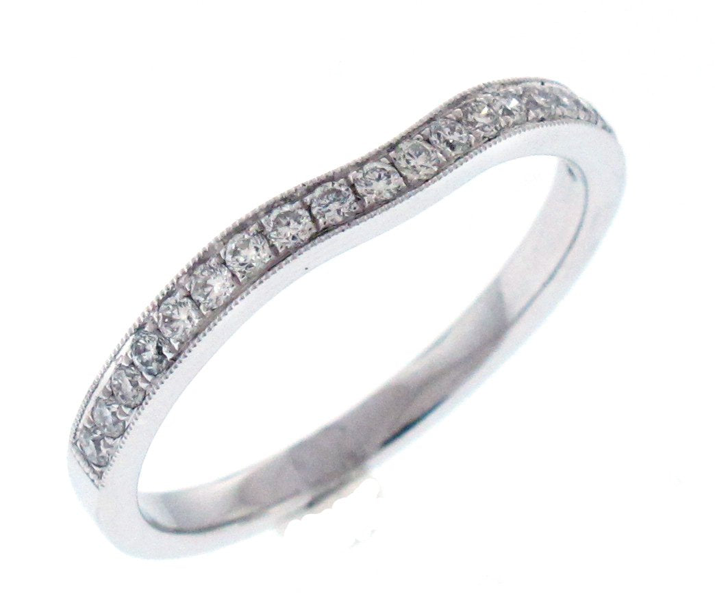 18kt White Gold Curved Band