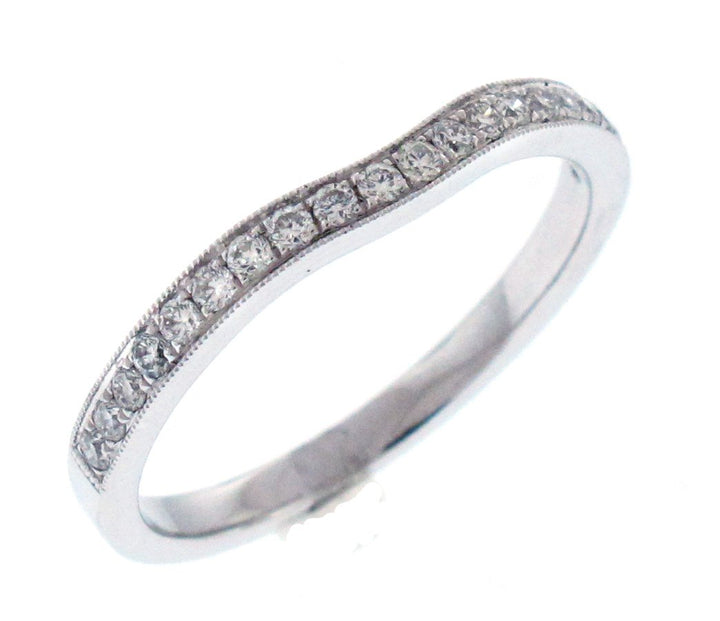 18kt White Gold Curved Band