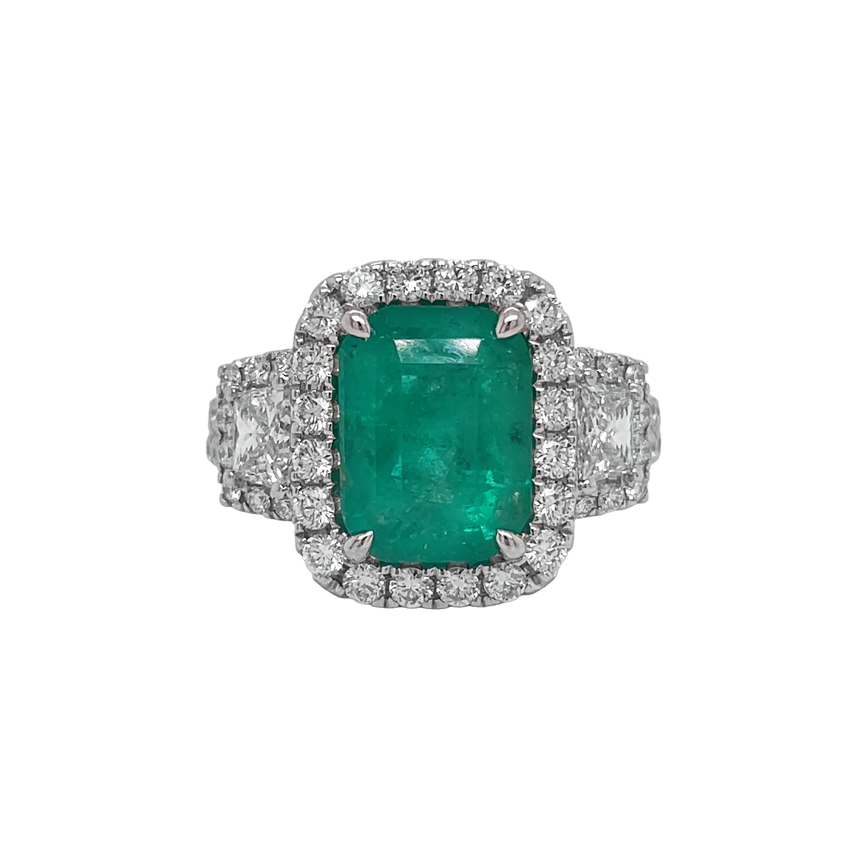 18kt White Gold Diamond and Green Emerald Ring