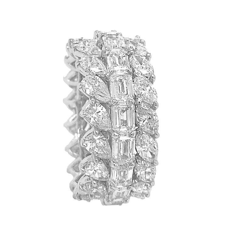 18kt White Gold Diamond Band