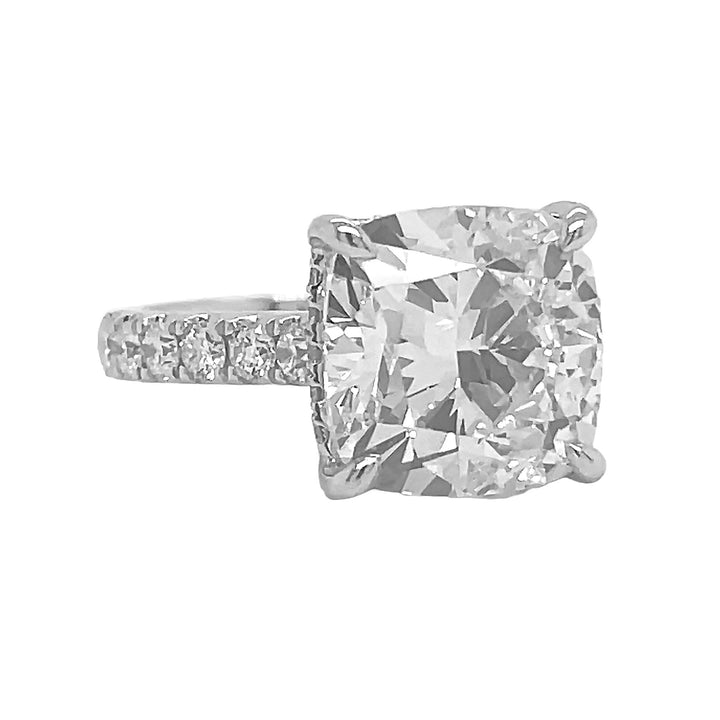 18kt White Gold Diamond Ring