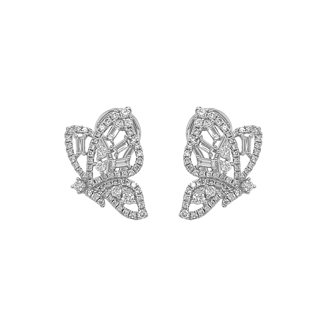 18kt White Gold Diamond Earrings