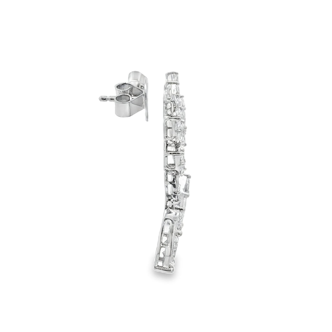 18kt White Gold Diamond Earring