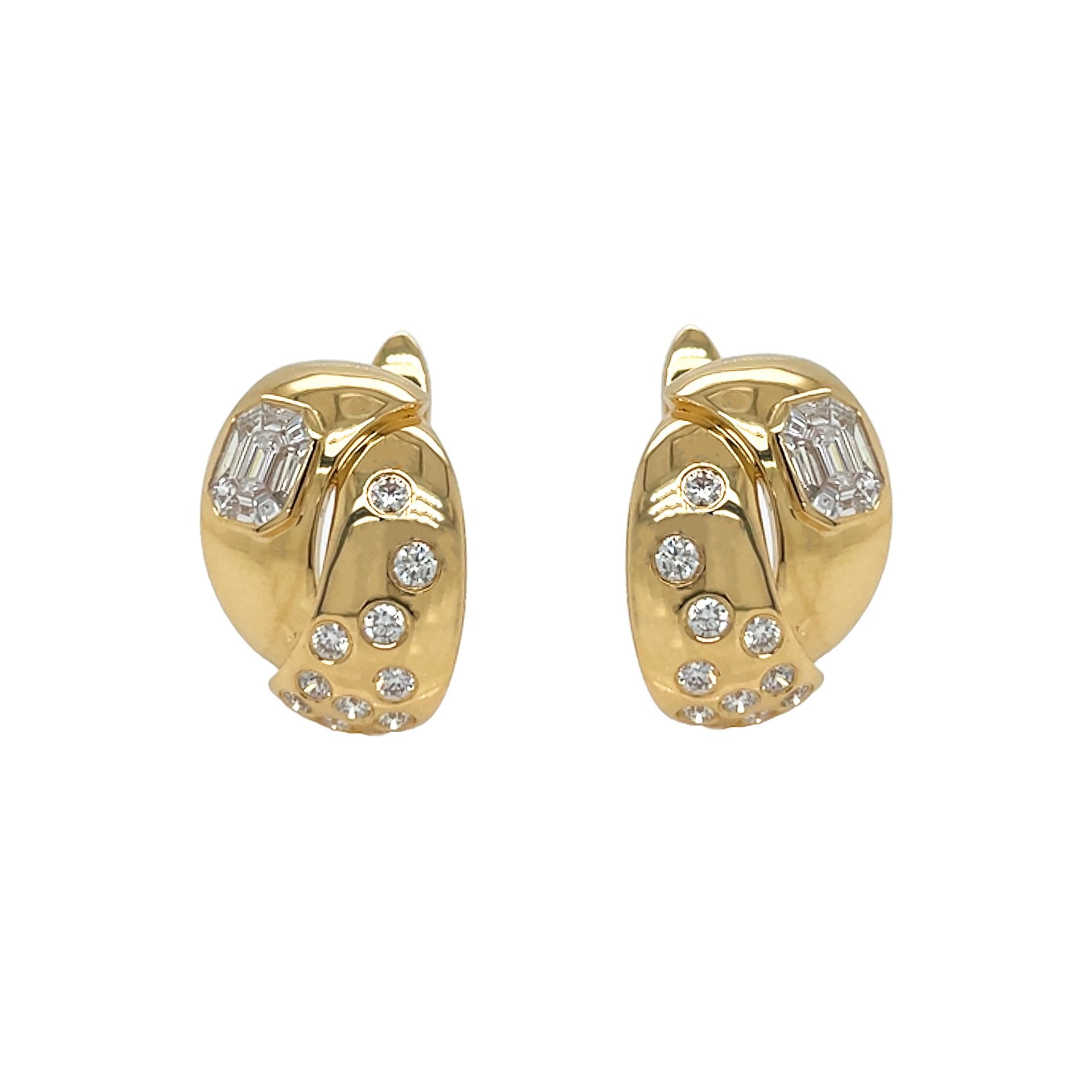 18kt Yellow Gold Diamond Earrings