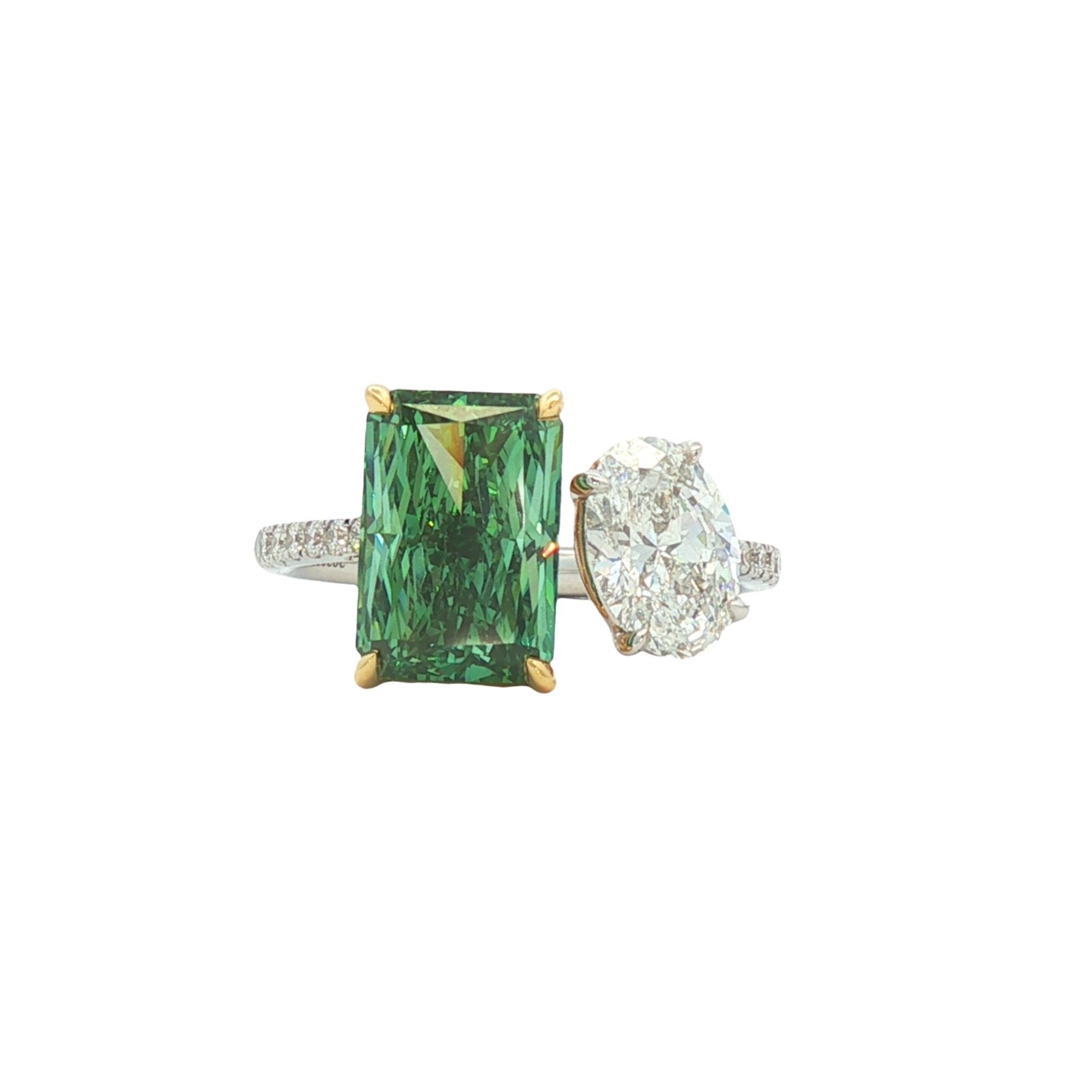 18kt White Gold Lab Diamond Ring