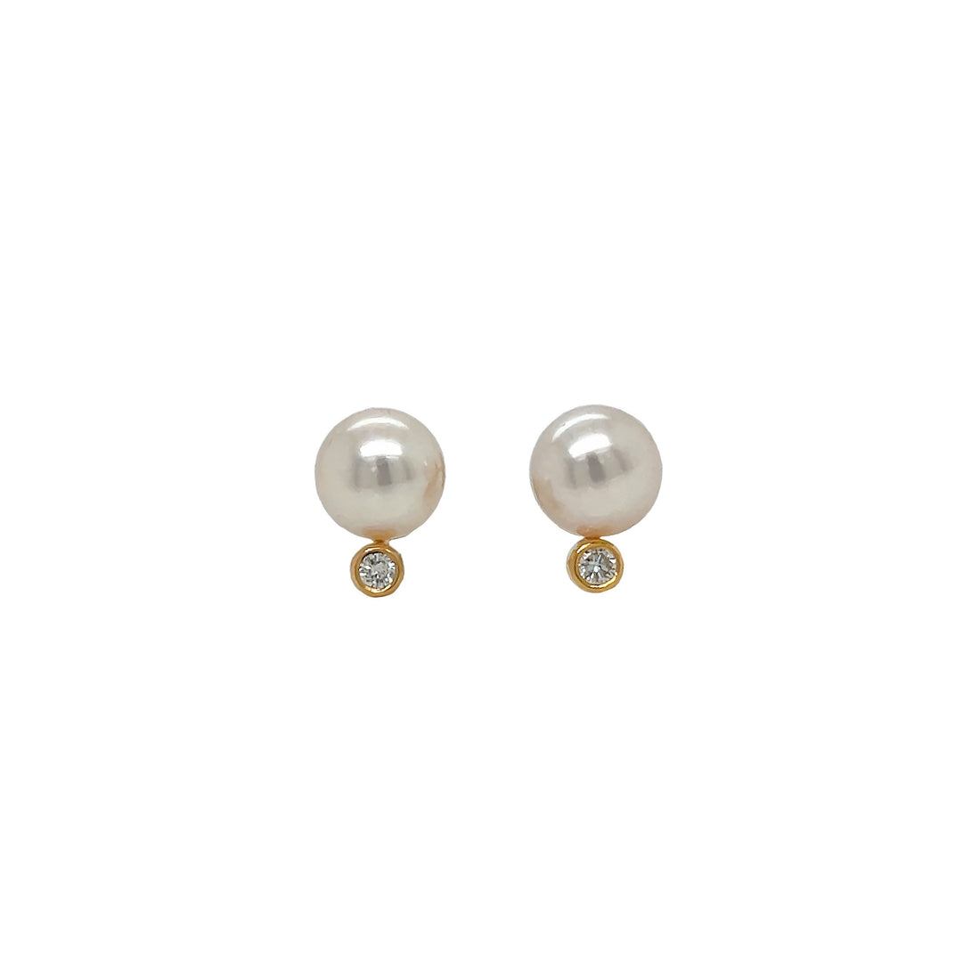 18kt Yellow Gold Diamond And Pearl Earrings