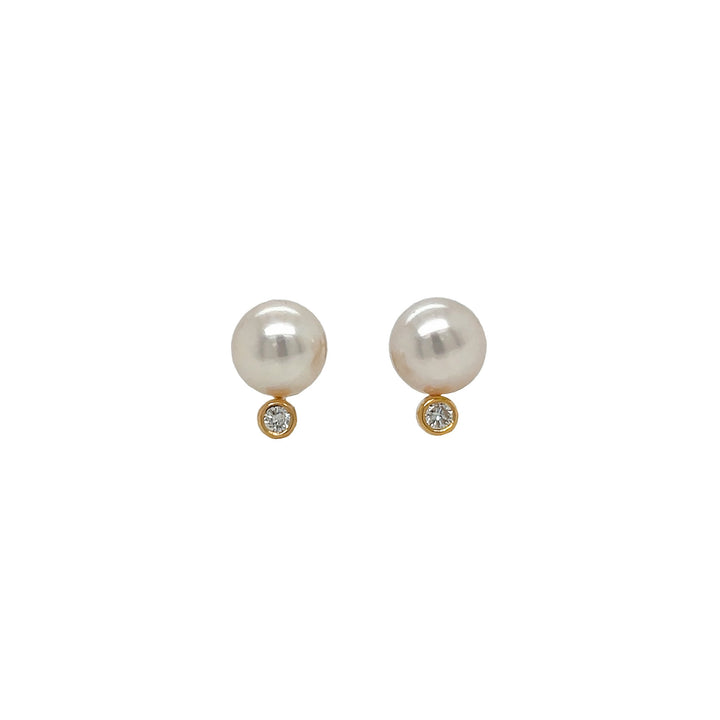 18kt Yellow Gold Diamond And Pearl Earrings