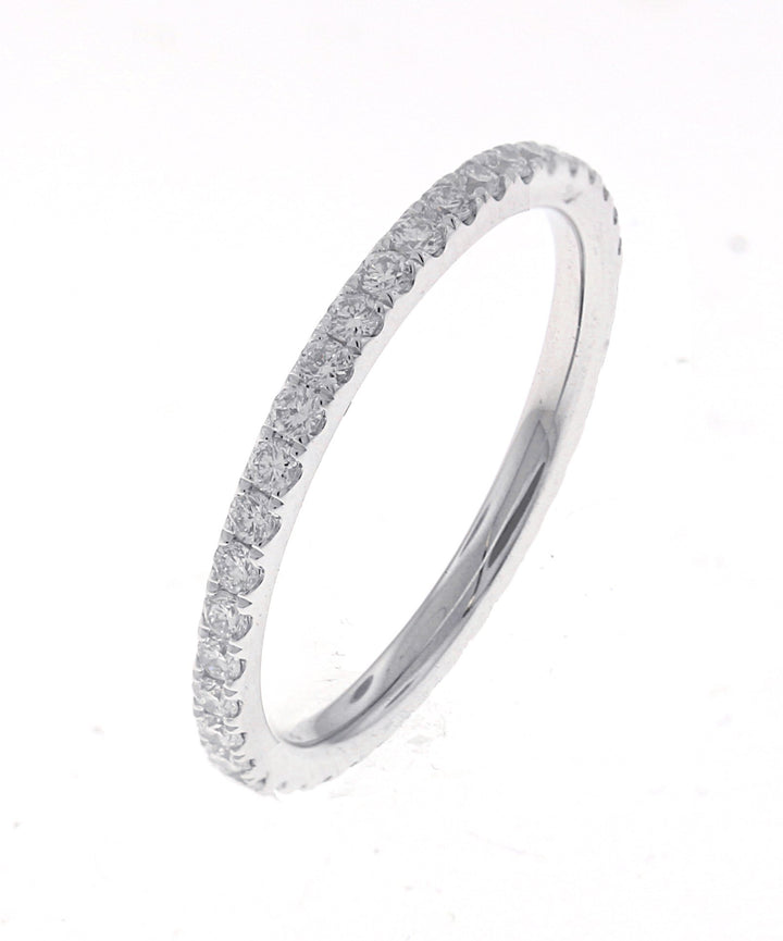 18kt White Gold Diamond Band