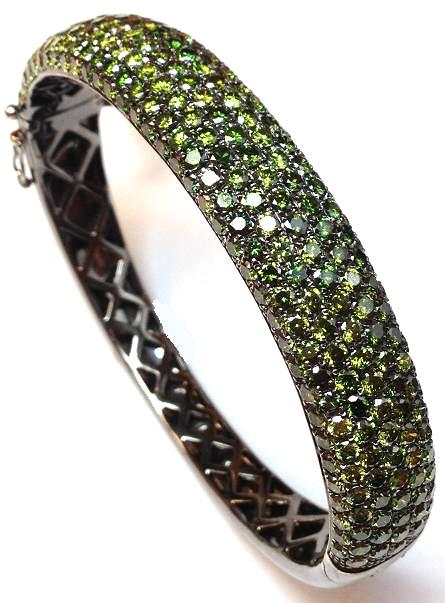 18kt Black Gold Green Diamond Bangle