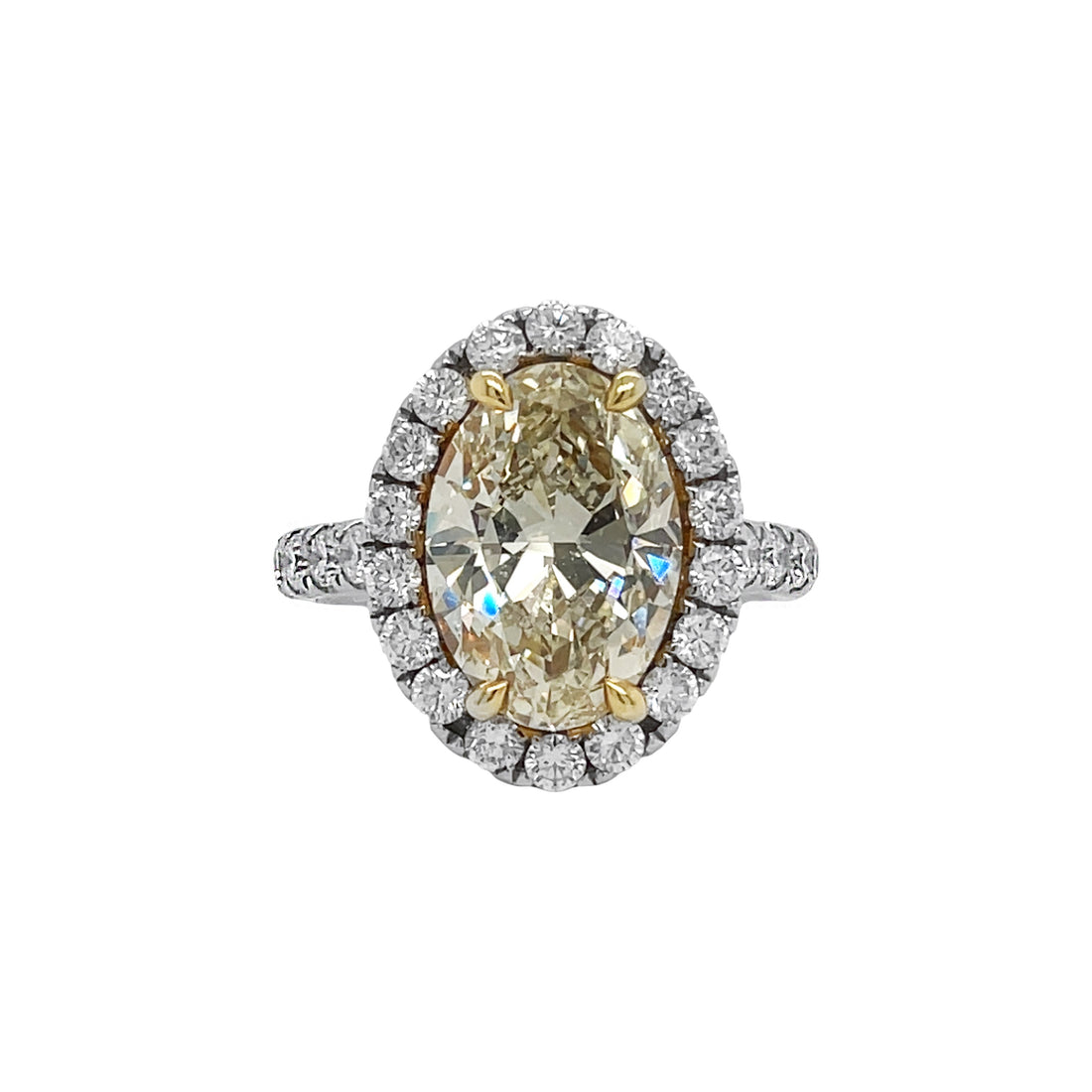 18kt White Gold Diamond and Yellow Diamond Ring