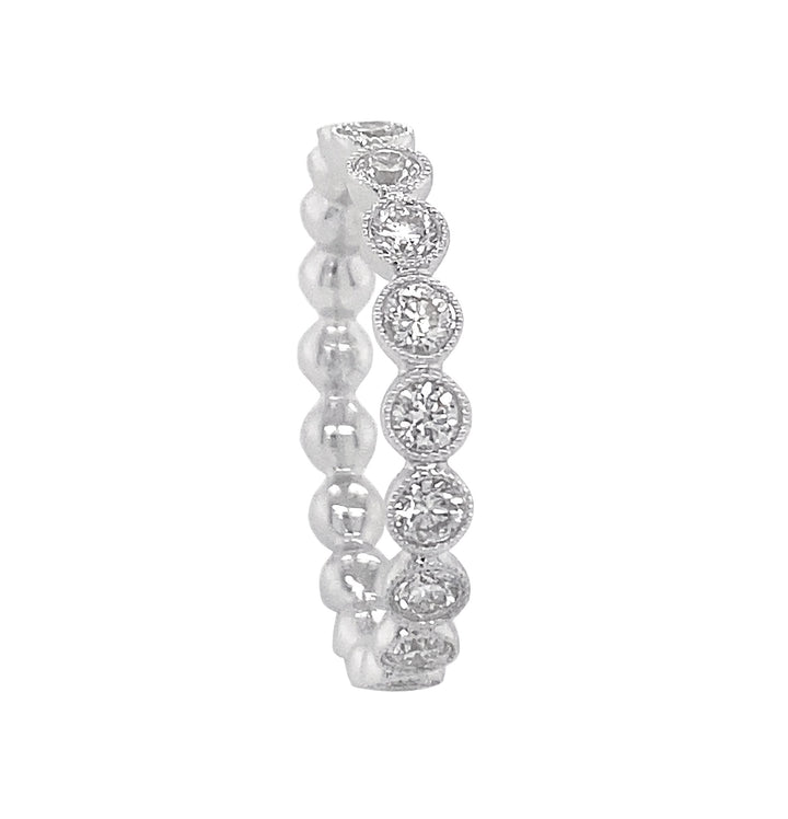 18kt White Gold Diamond Band