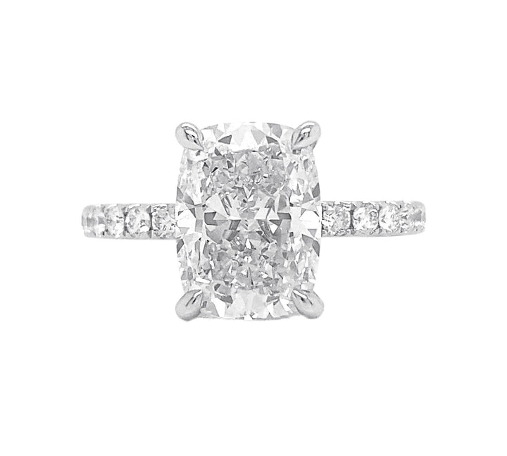 18kt White Gold Diamond Ring