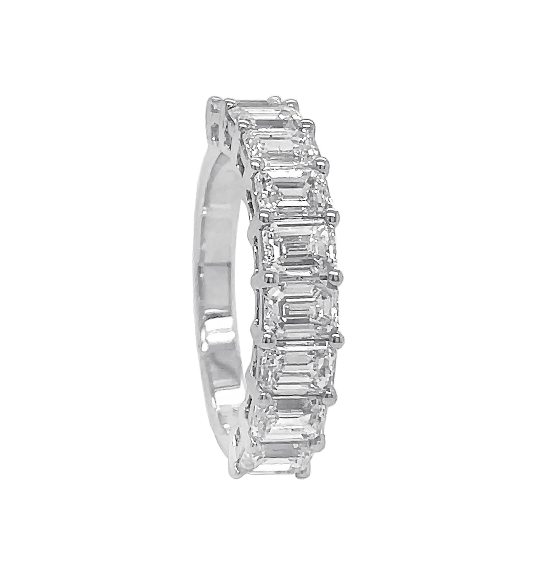 18kt White Gold Diamond Band