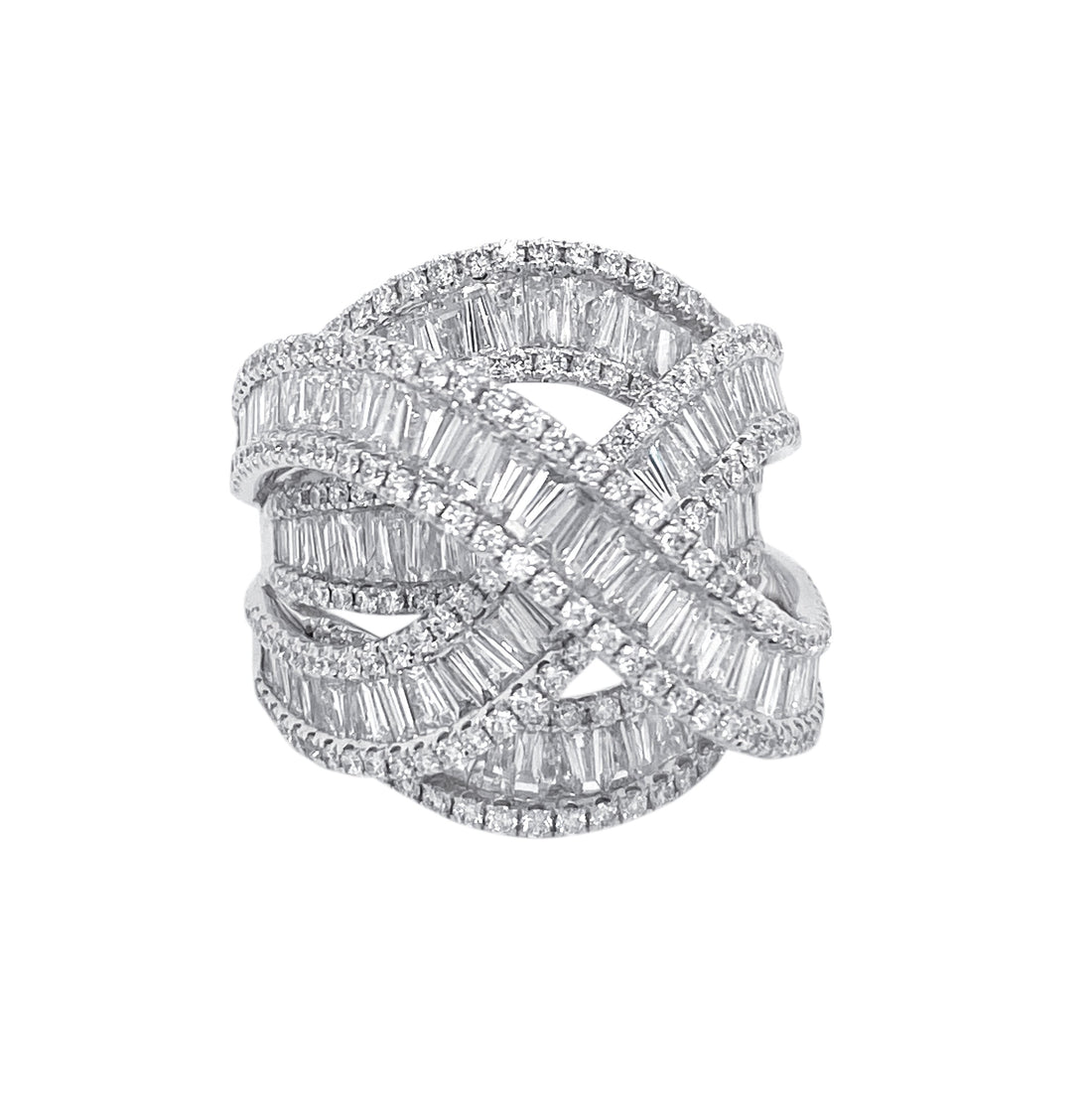 18kt White Gold Diamond Ring