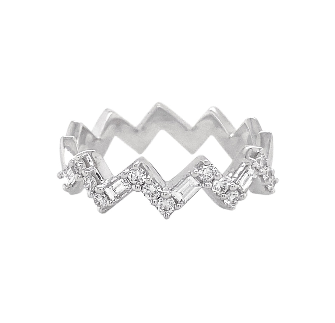 18kt White Gold Diamond Band
