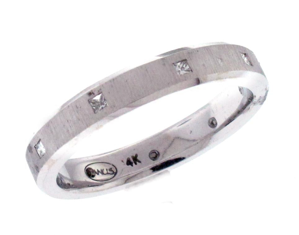 14kt White Gold Men's Wedding Band
