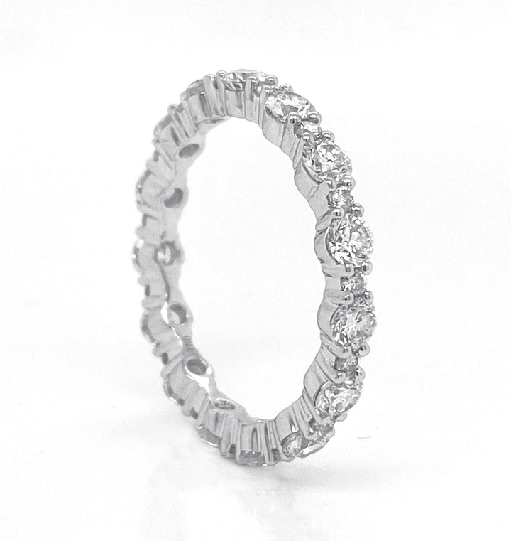 18kt White Gold Diamond Eternity Band