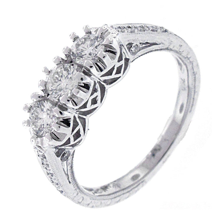 18kt White Gold Diamond Band