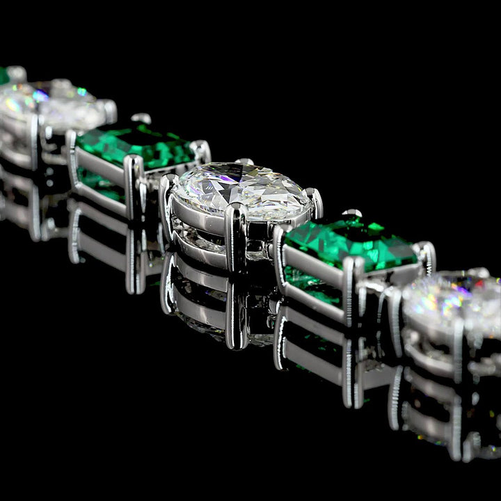 14kt White Gold Lab Diamond And Green Emerald Tennis Necklace