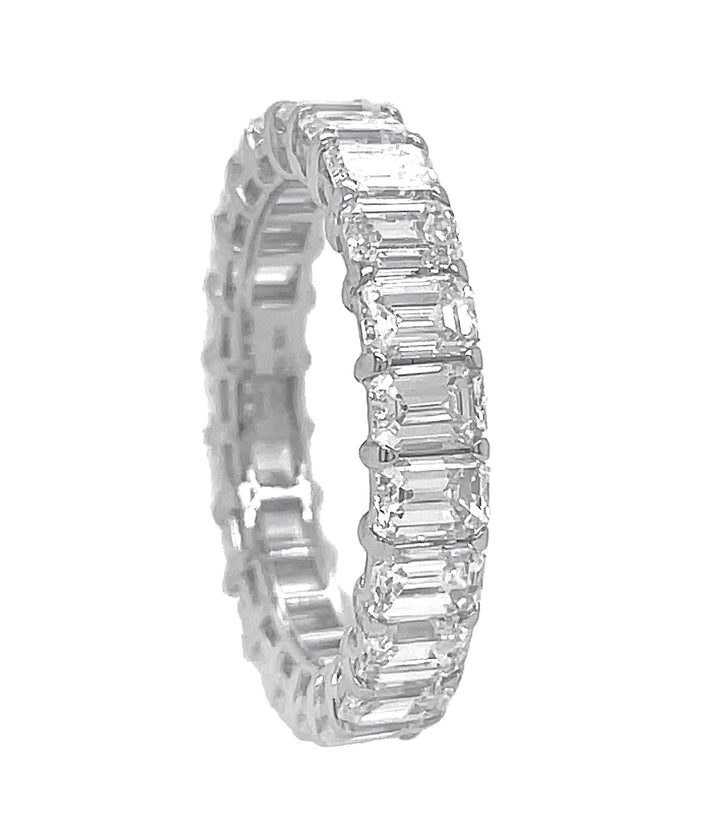 18kt White Gold Diamond Band