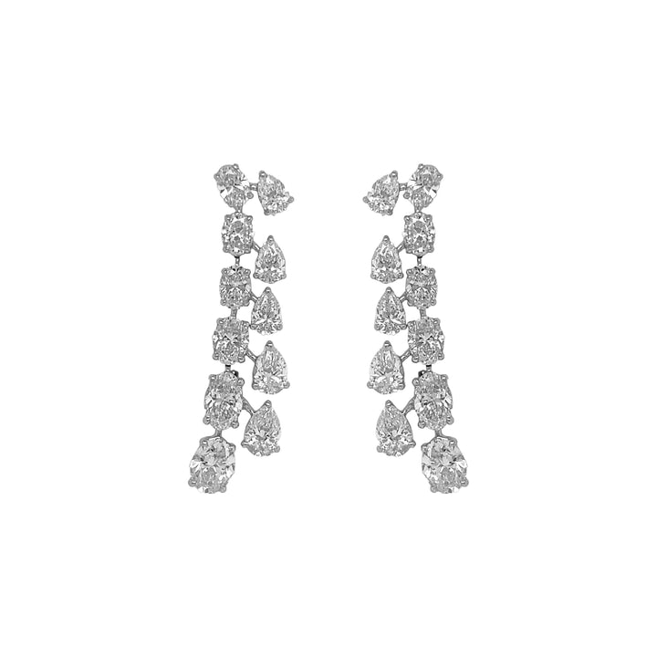 18kt White Gold Diamond Dangling Earrings