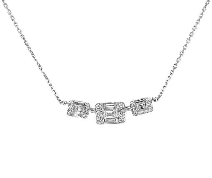 18kt White Gold Diamond Pendant