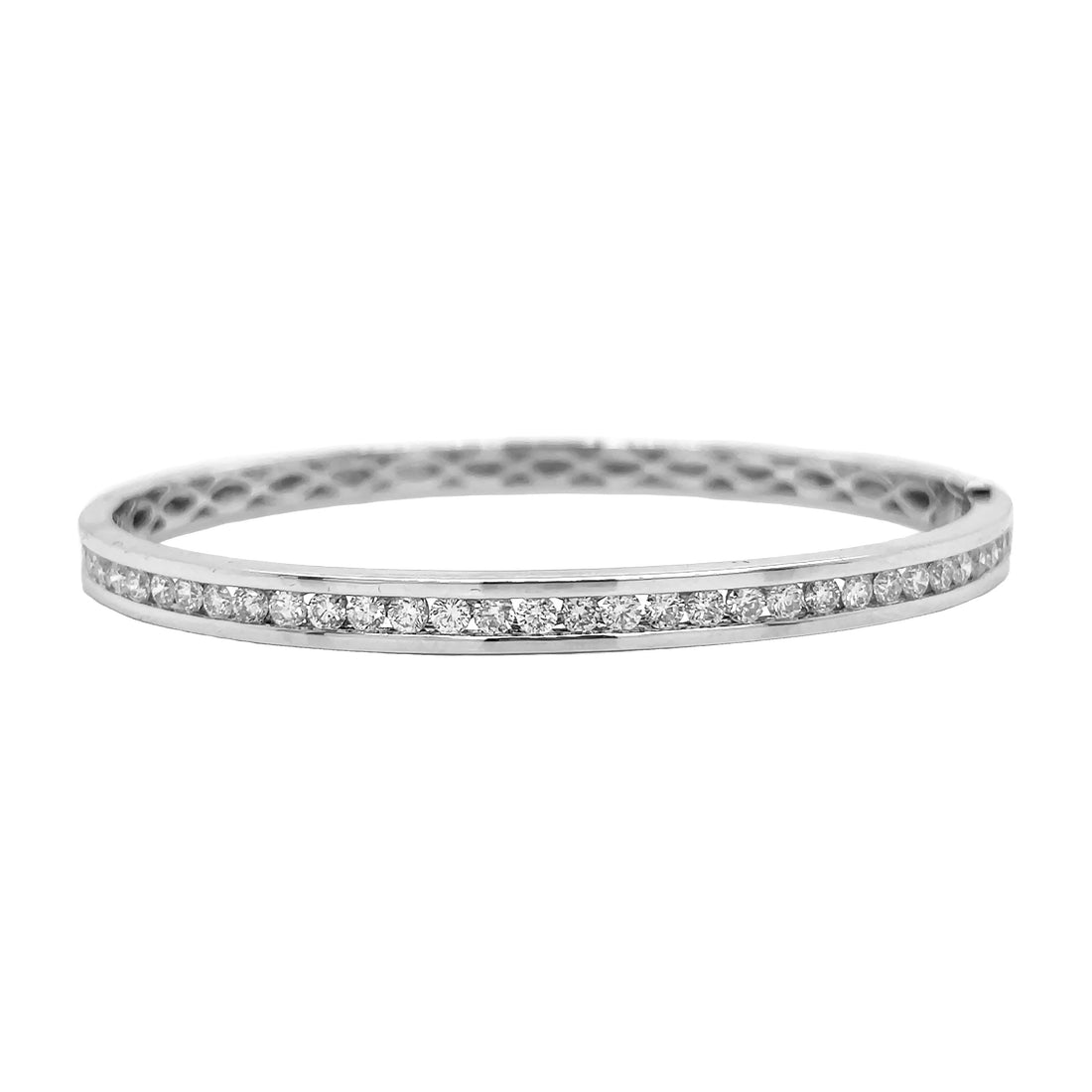 18kt White Gold Diamond Bangle