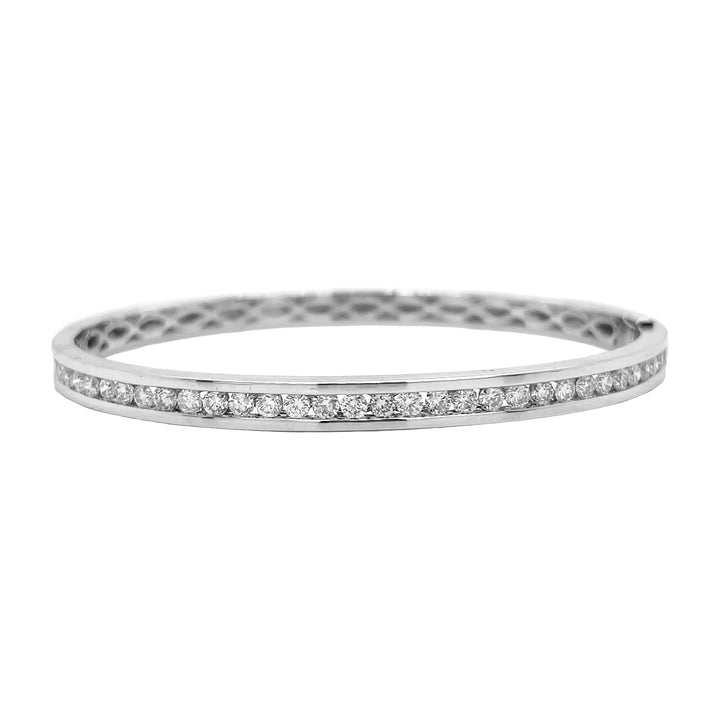 18kt White Gold Diamond Bangle