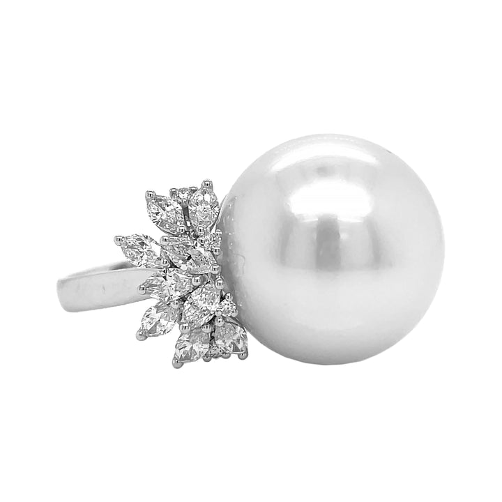 18kt White Gold Diamond and Pearl Ring.