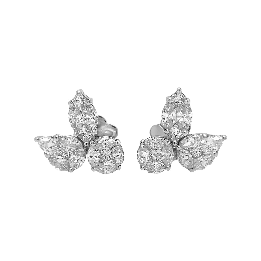 18kt White Gold Diamond Earrings