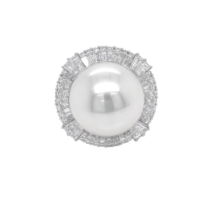 18kt White Gold Diamond and Pearl Ring