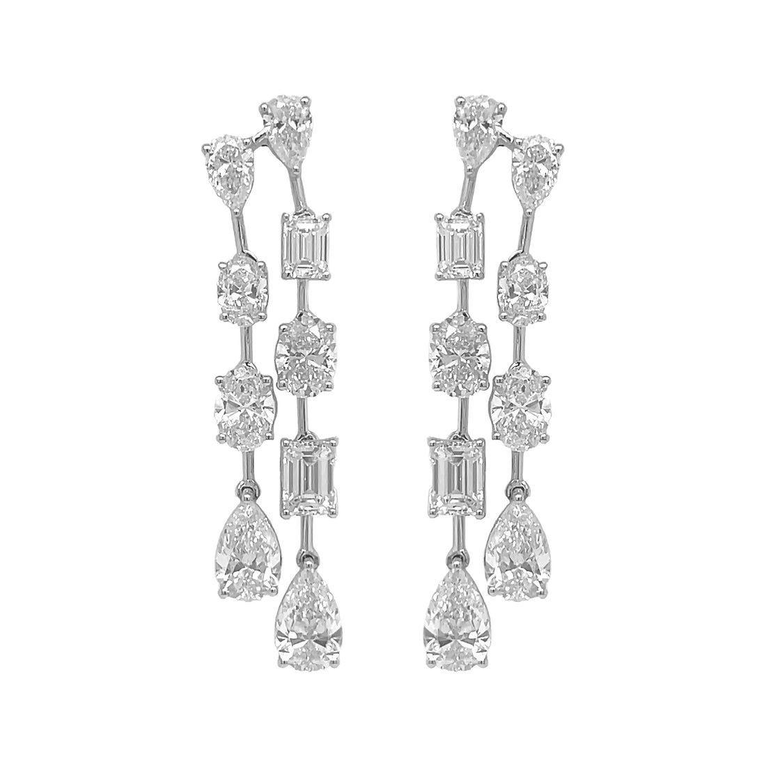 18kt White Gold Diamond Dangling Earrings