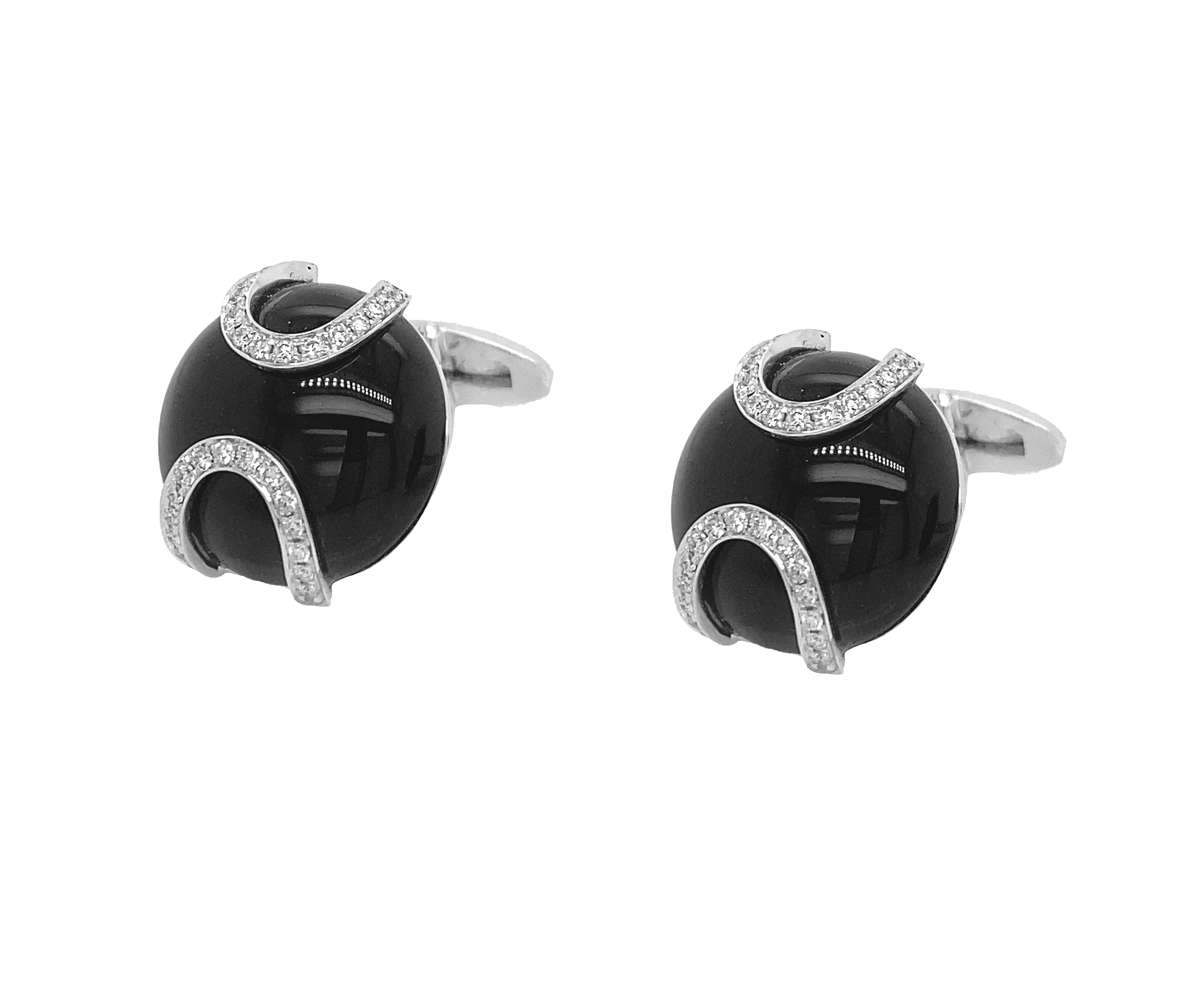 18kt White Gold Diamond And Onyx Cuff-links
