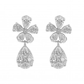 18kt White Gold Diamond Earrings