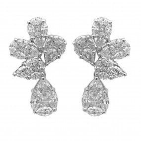 18kt White Gold Diamond Earrings